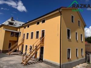 Pronájem bytu 2+kk, Planá, Zámecká, 55 m2