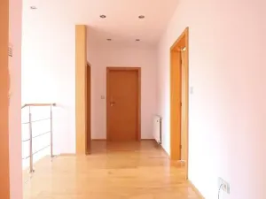 Pronájem rodinného domu, Psáry, Pod Vysokou, 294 m2