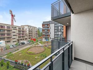 Pronájem bytu 2+kk, Praha, Výstavní, 55 m2