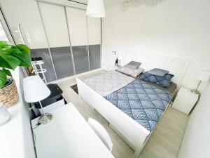 Pronájem bytu 2+kk, Praha - Modřany, Mezi vodami, 51 m2