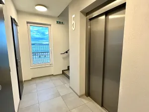 Prodej bytu 1+kk, Plzeň, Františka Kováříka, 40 m2
