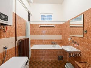 Prodej bytu 3+1, Praha - Holešovice, Janovského, 100 m2