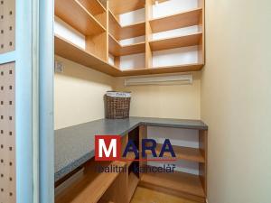 Prodej bytu 4+kk, Olomouc, Novosadský dvůr, 129 m2