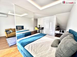 Prodej bytu 1+kk, Praha - Hostivař, Pod průsekem, 59 m2