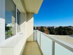 Pronájem bytu 2+1, Olomouc - Hodolany, tř. Kosmonautů, 55 m2