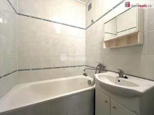 Prodej bytu 3+1, Bukovany, 83 m2