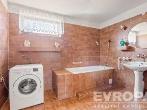 Prodej rodinného domu, Praha - Běchovice, Českobrodská, 156 m2