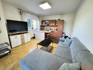 Pronájem bytu 2+kk, Holubice, Platanová, 99 m2