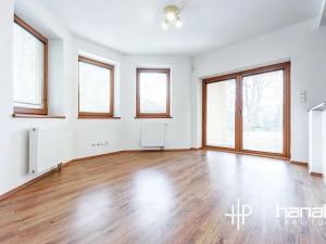 Pronájem rodinného domu, Strančice, 259 m2