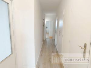 Prodej bytu 3+1, Praha - Stodůlky, Bellušova, 81 m2
