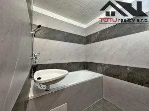 Pronájem bytu 3+1, Jaroměř, Josefa Šímy, 72 m2