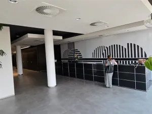 Pronájem kanceláře, Nupaky, okres praha-východ, 322 m2