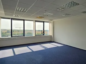 Pronájem kanceláře, Nupaky, okres praha-východ, 555 m2