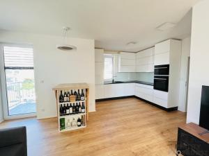 Pronájem bytu 2+kk, Pohořelice, U Kasáren, 54 m2