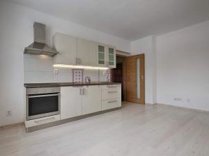 Pronájem bytu 2+kk, Jindřichův Hradec, sídliště Vajgar, 48 m2