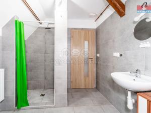 Prodej činžovního domu, Studená, nám. Sv. J. Nepomuckého, 229 m2