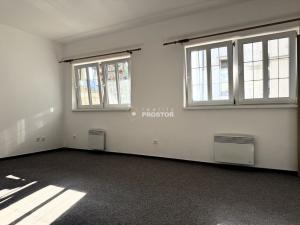 Pronájem bytu 1+kk, Mělník, Jiřího z Poděbrad, 40 m2