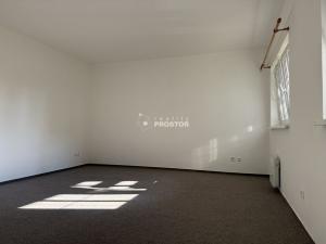 Pronájem bytu 1+kk, Mělník, Jiřího z Poděbrad, 40 m2