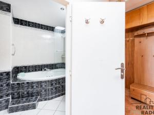 Prodej bytu 4+kk, Praha, Vejvanovského, 82 m2