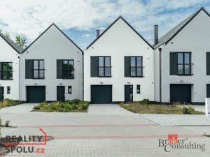 Prodej rodinného domu, Pečky - Velké Chvalovice, Za Statkem, 166 m2
