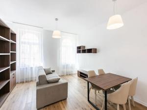 Prodej bytu 2+kk, Praha - Smíchov, Kmochova, 53 m2