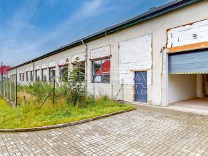 Prodej skladu, Luby, 1700 m2