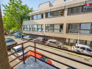 Prodej bytu 2+1, Praha, U Svépomoci, 52 m2