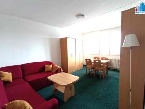 Pronájem bytu 2+1, Domažlice - Týnské Předměstí, Mánesova, 60 m2