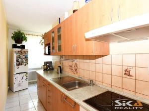 Prodej bytu 3+1, Postoloprty, Třebízského náměstí, 79 m2