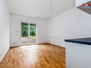 Prodej bytu 1+kk, Praha - Třebonice, U Zličína, 22 m2