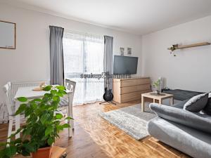 Prodej bytu 2+kk, Jesenice, Cedrová, 66 m2