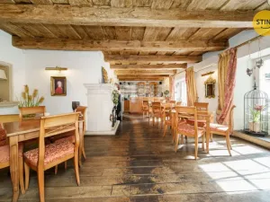 Prodej ubytování, Štramberk, Náměstí, 2230 m2