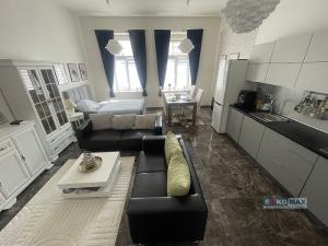 Prodej bytu 1+kk, Břeclav, Sady 28. října, 57 m2