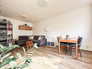 Pronájem bytu 2+kk, Praha - Troja, Vřesová, 50 m2