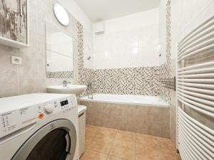 Pronájem bytu 2+kk, Praha - Košíře, Černochova, 45 m2