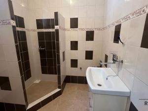 Prodej rodinného domu, Vranov, 242 m2