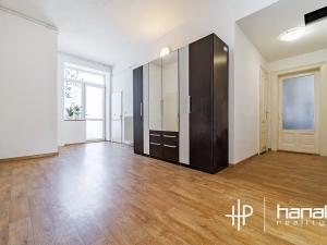 Prodej bytu 3+1, Olomouc, Komenského, 116 m2