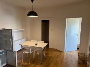 Pronájem bytu 3+kk, Praha - Žižkov, Žerotínova, 60 m2