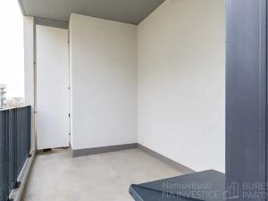 Pronájem bytu 2+kk, Praha - Vysočany, Smržových, 52 m2