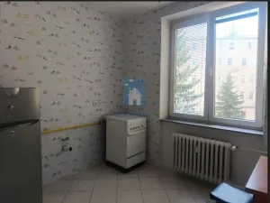 Prodej bytu 2+1, Karlovy Vary, K. Čapka, 56 m2