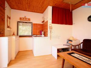 Prodej chaty, Hradec Králové - Nový Hradec Králové, Zahrádkářská osada Třešňovka, 30 m2