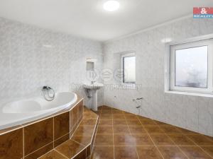 Prodej rodinného domu, Chroustovice, náměstí Josefa Haška, 185 m2
