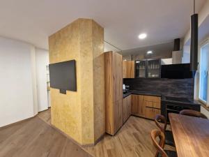 Prodej bytu 2+kk, Praha - Malá Strana, Hellichova, 58 m2