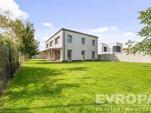 Pronájem rodinného domu, Líbeznice, Jižní, 320 m2