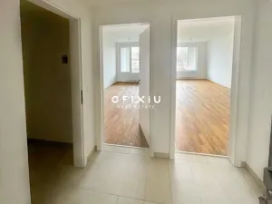 Pronájem bytu 2+kk, Praha - Vysočany, Smržových, 58 m2