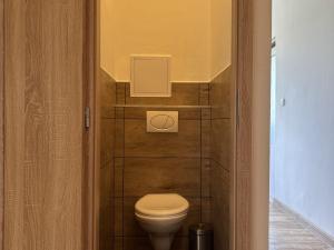 Pronájem bytu 4+1, Ostroměř, Zahradní, 92 m2