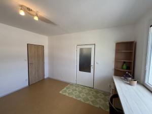 Pronájem bytu 4+1, Ostroměř, Zahradní, 92 m2