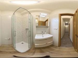 Pronájem bytu 2+1, Praha - Libeň, Sokolovská, 67 m2
