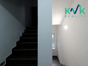 Prodej bytu 3+1, Karlovy Vary, U Trati, 80 m2