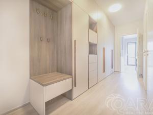 Prodej bytu 3+kk, Slaný, U Benaru, 90 m2